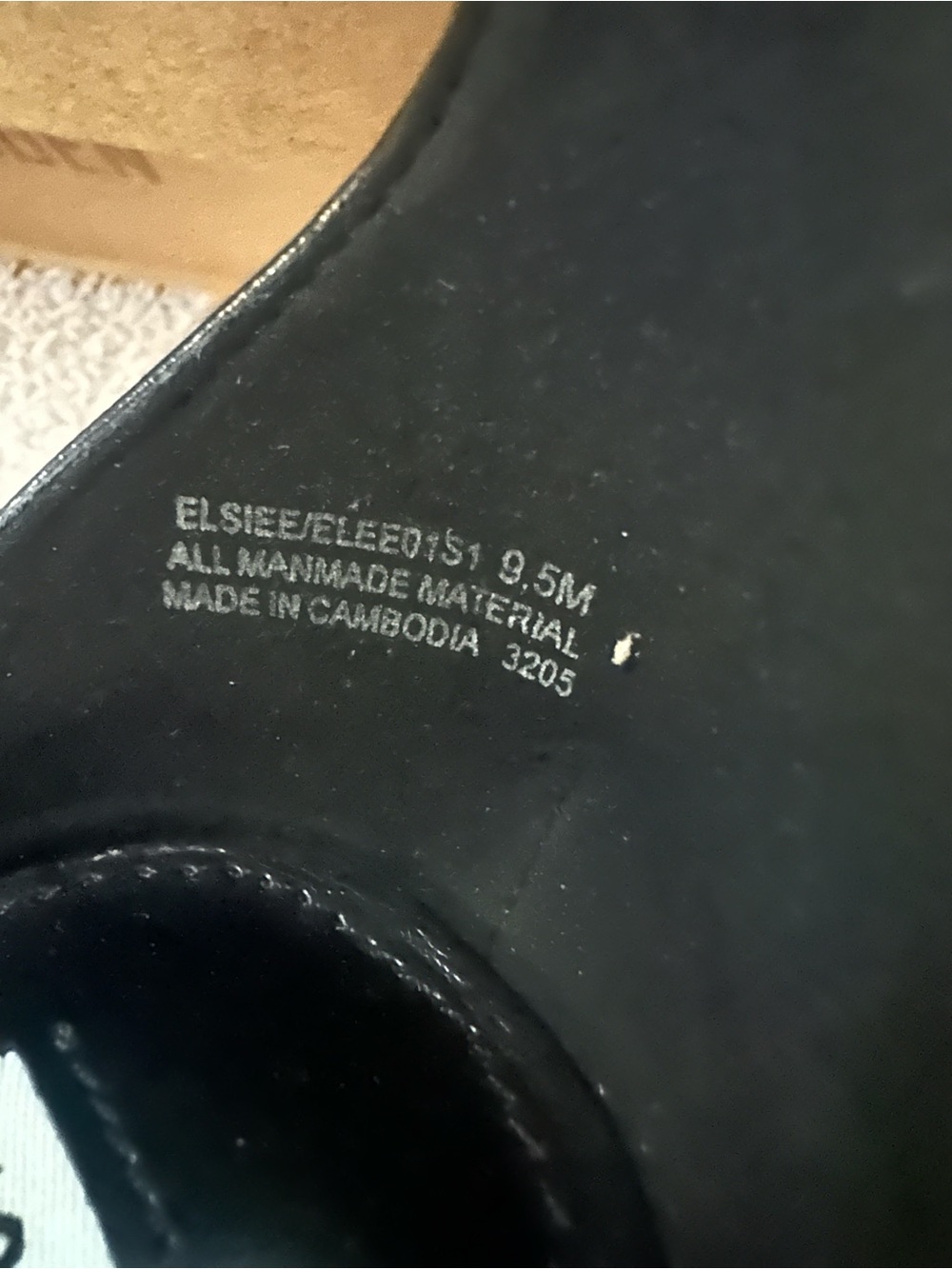 NIB Steve Madden Elsiee Black & Gold Sandals Size 9.5 - Picture 12 of 13